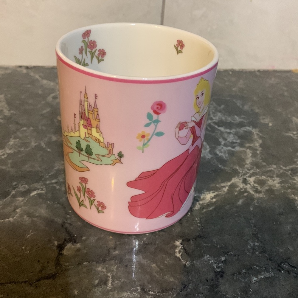 Vintage Sleeping Beauty Princess Aurora Tea cup - Picture 2 of 10